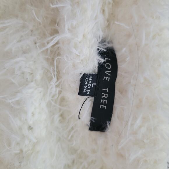 Love Tree White Fluffy Cropped Sweater Women’s Size L | Soft Shag Crewneck - Picture 4 of 9